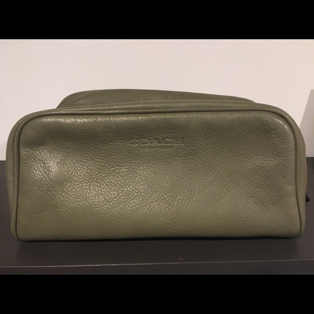 Coach Dopp Kit